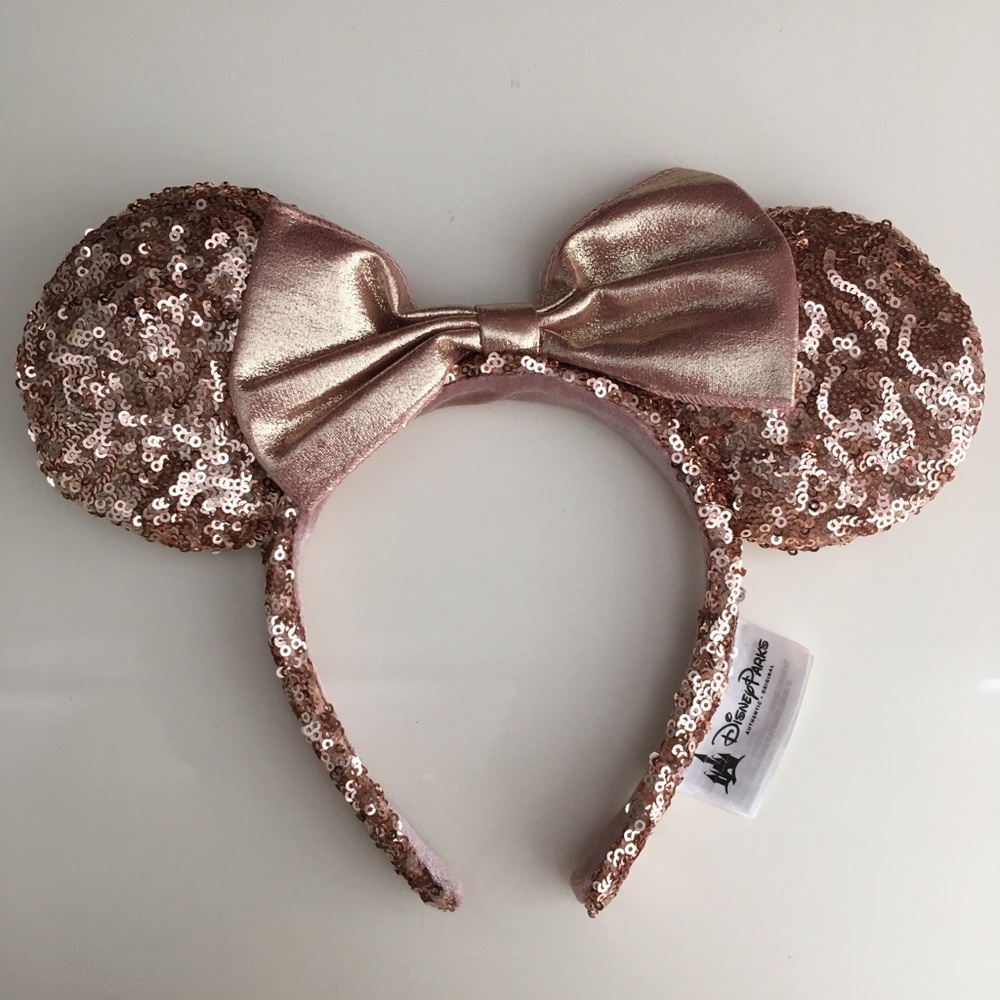 BNWOT Rose Gold Minnie Mouse Ears